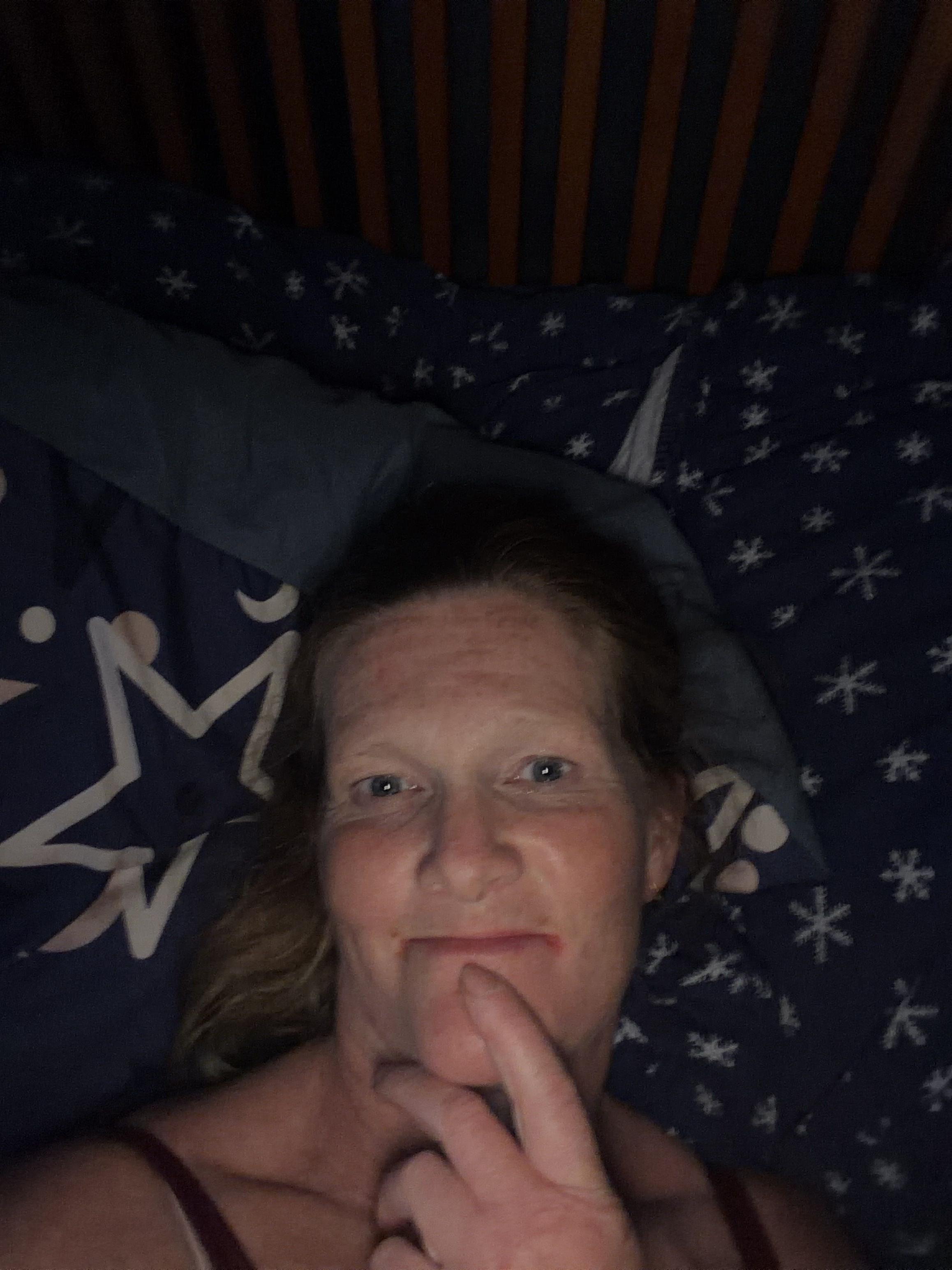 muffie - Professional Cuddler & Snuggle Buddy With Cuddle Companions