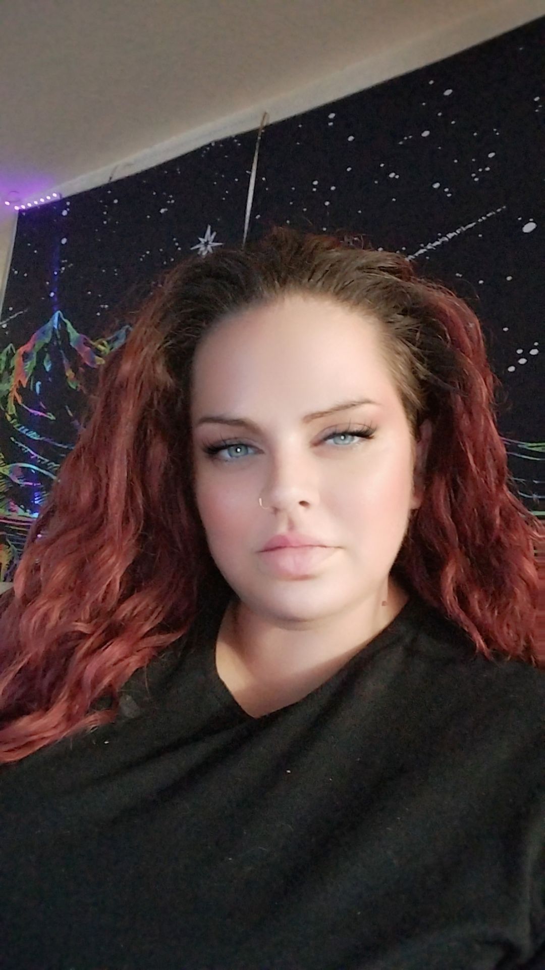 missmegg - Professional Cuddler & Snuggle Buddy With Cuddle Companions