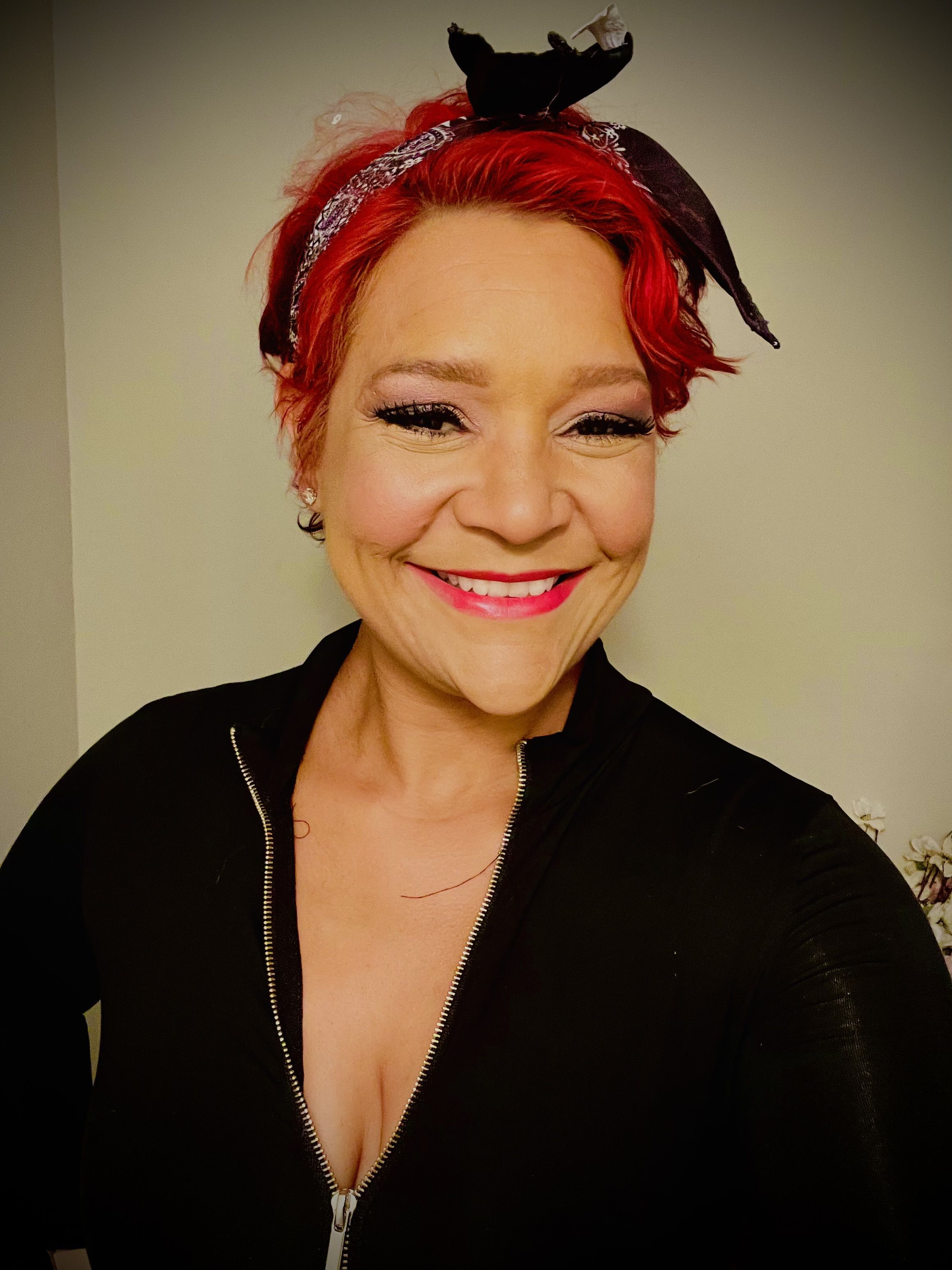 muchlovemami - Professional Cuddler & Snuggle Buddy With Cuddle Companions