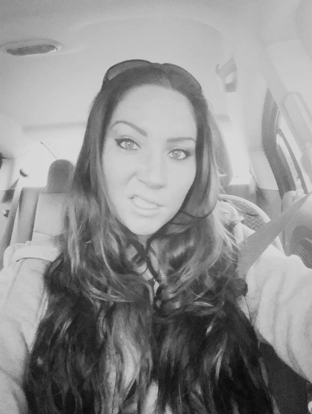 memewoman - Professional Cuddler & Snuggle Buddy With Cuddle Companions