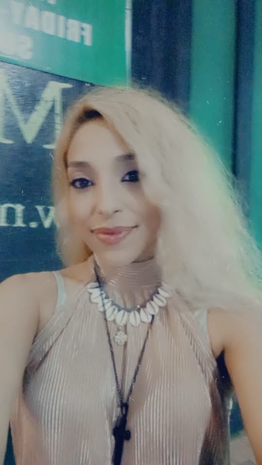 cuddlemommy - Professional Cuddler & Snuggle Buddy With Cuddle Companions